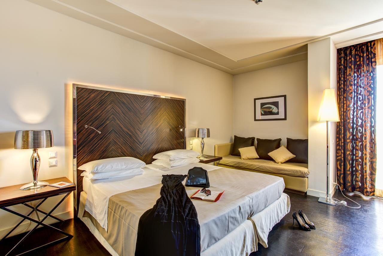 Hotel Byron Rimini Eksteriør billede