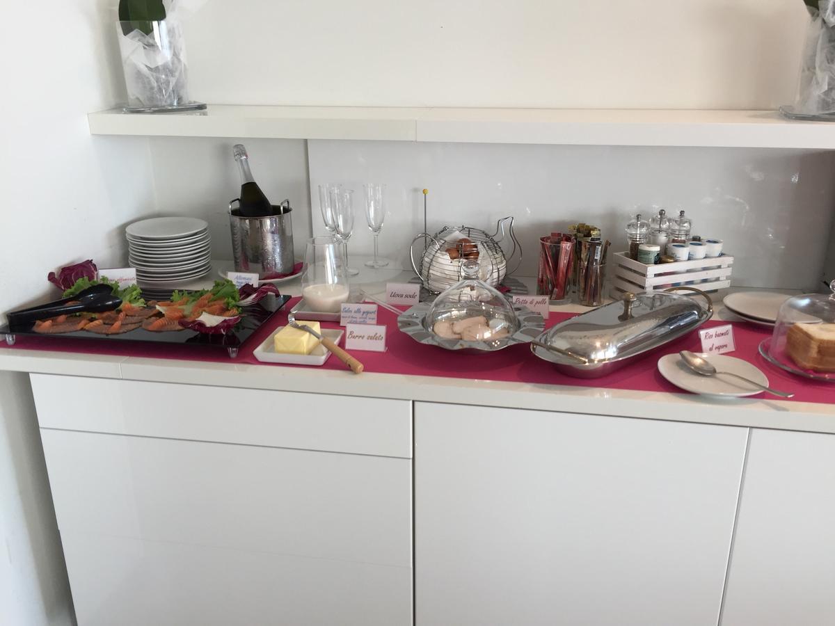 Hotel Byron Rimini Eksteriør billede